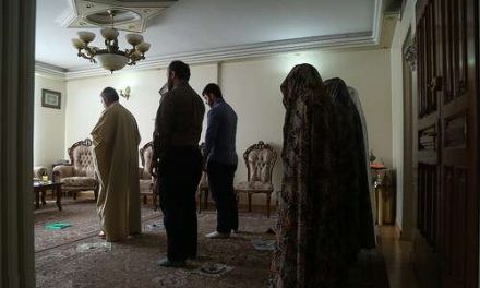 پیروی اعضای خانواده در تشخیص اعلم