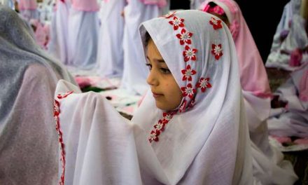 بیدار کردن فرزندان برای نماز