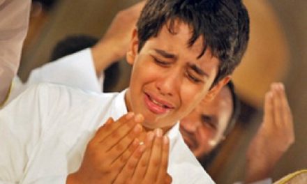 گریه کردن برای امور دنیوی در نماز