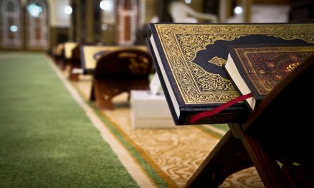 حکم بیرون بردن مُهر و قرآن مسجد