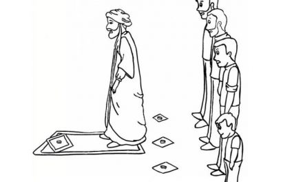 بچه ممیز در صف نماز جماعت